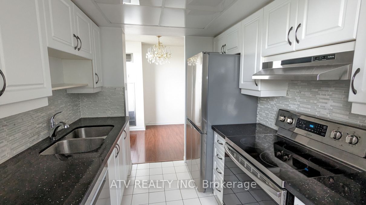 550 Webb Dr, #305