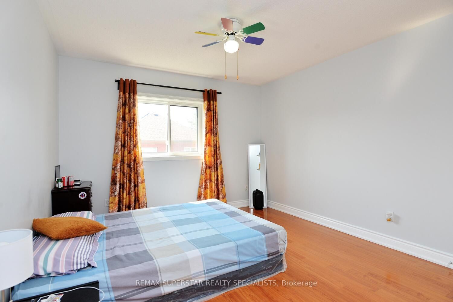 48 Heartleaf Cres
