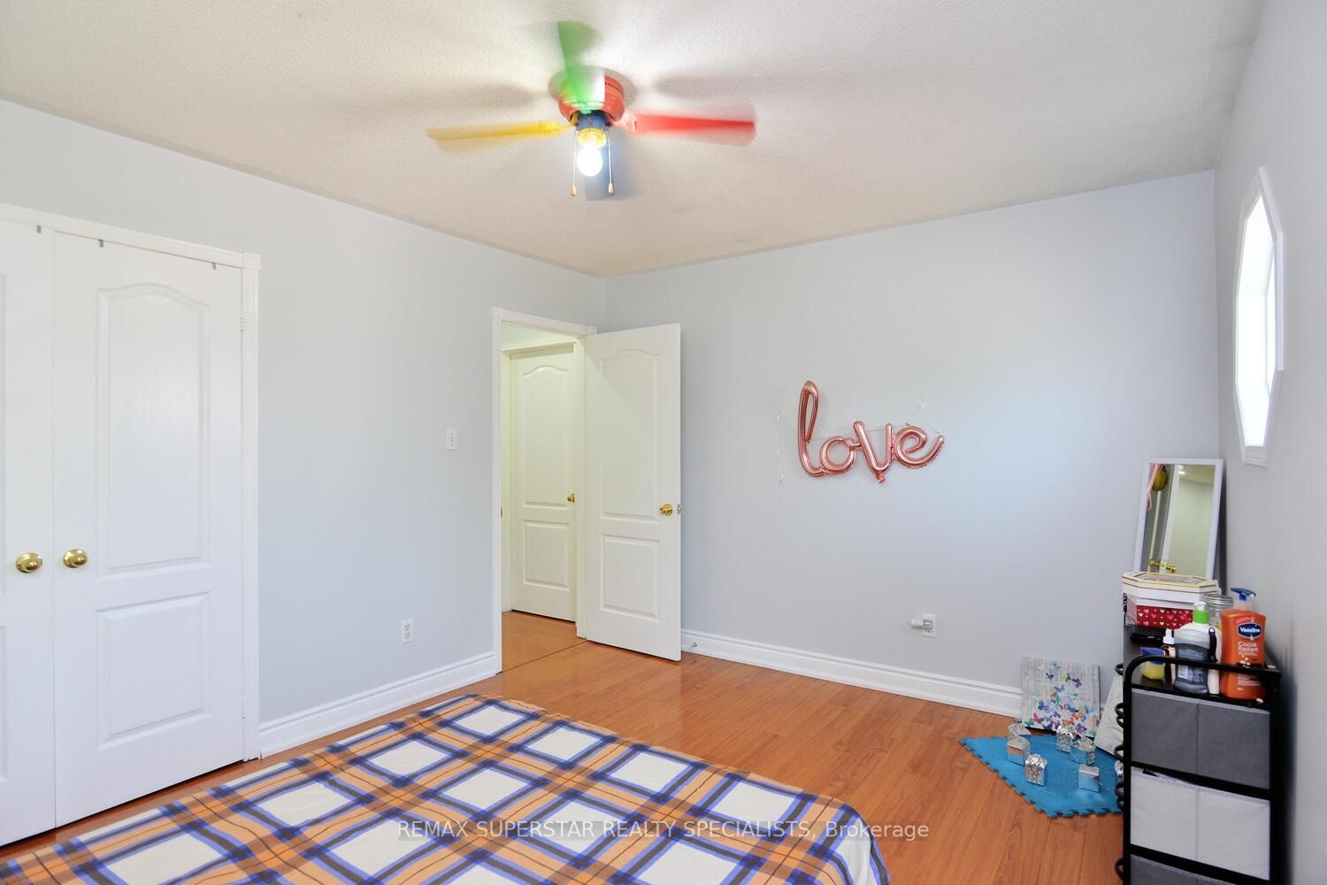 48 Heartleaf Cres