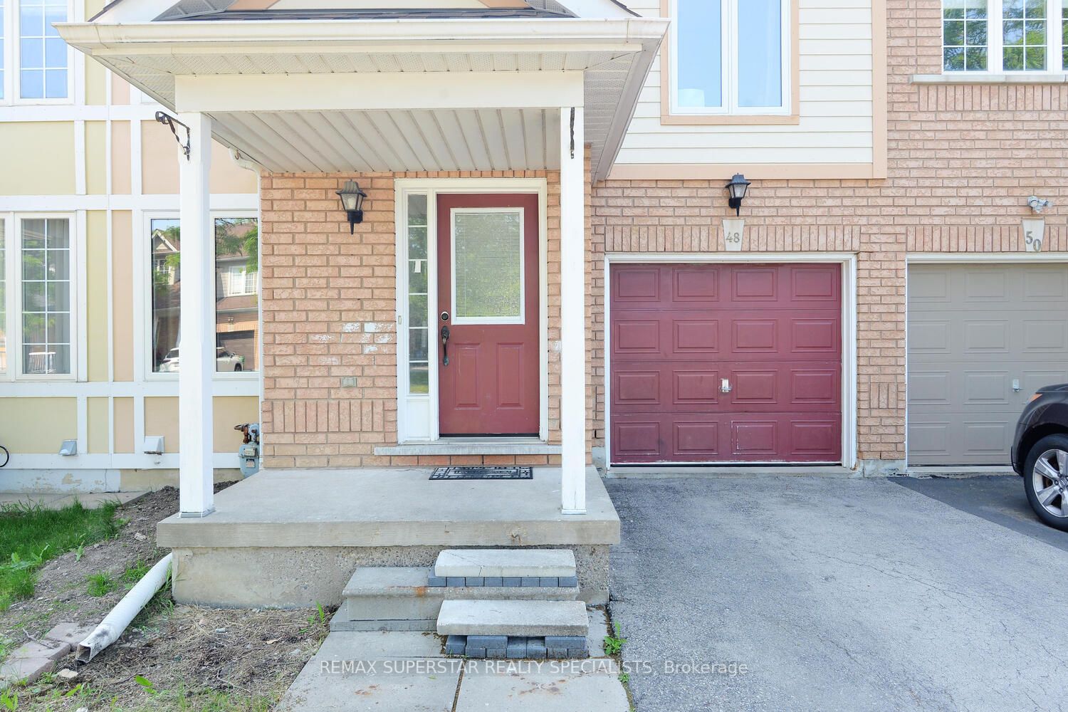 48 Heartleaf Cres