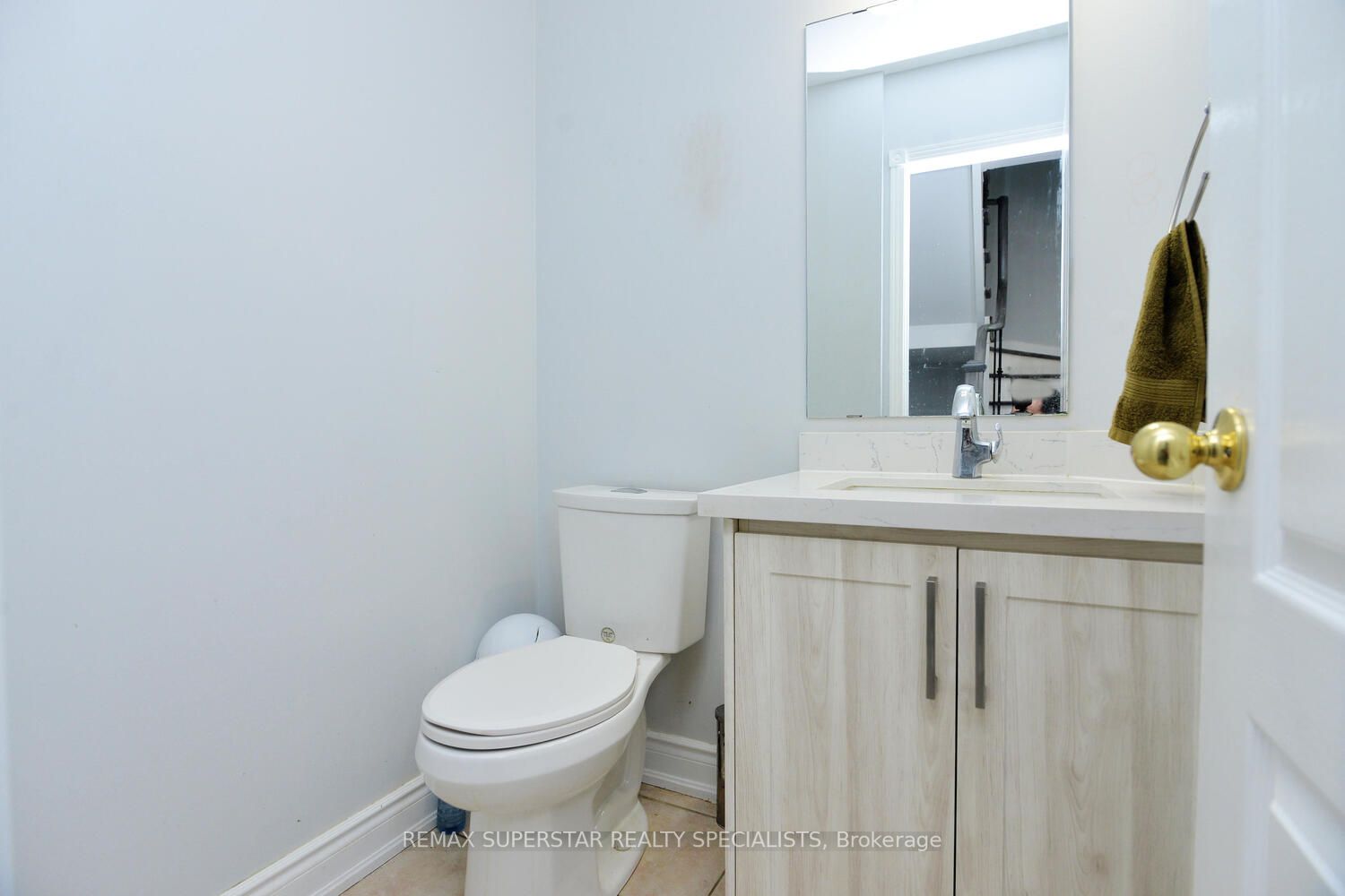 48 Heartleaf Cres