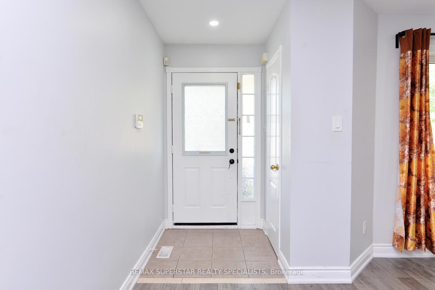 48 Heartleaf Cres