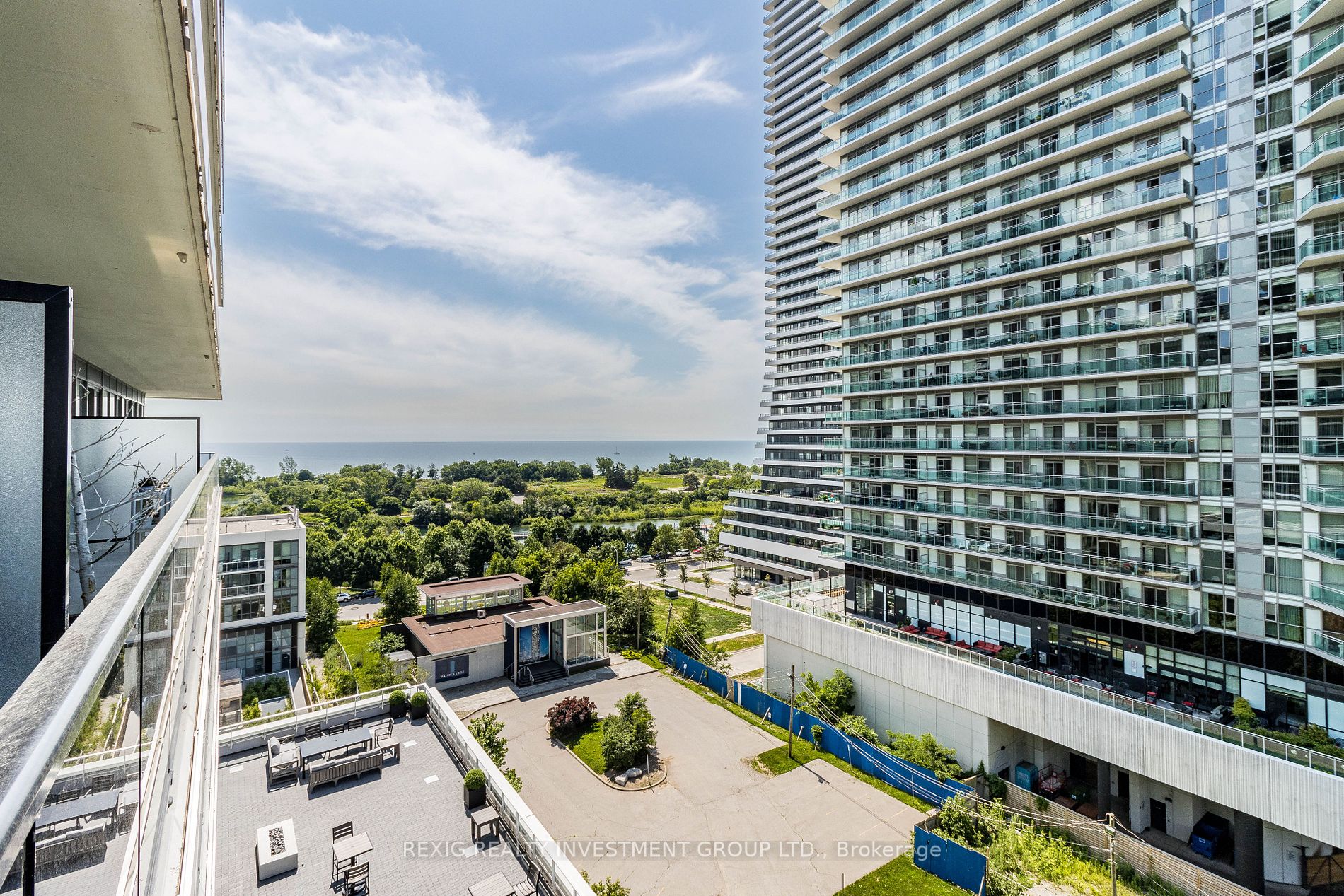 70 Annie Craig Dr W, #809