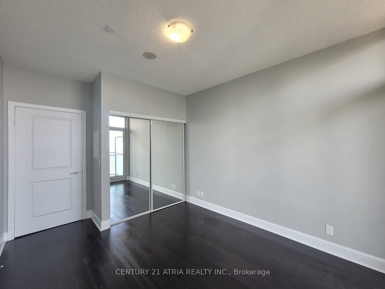 33 Shore Breeze Dr, #3403