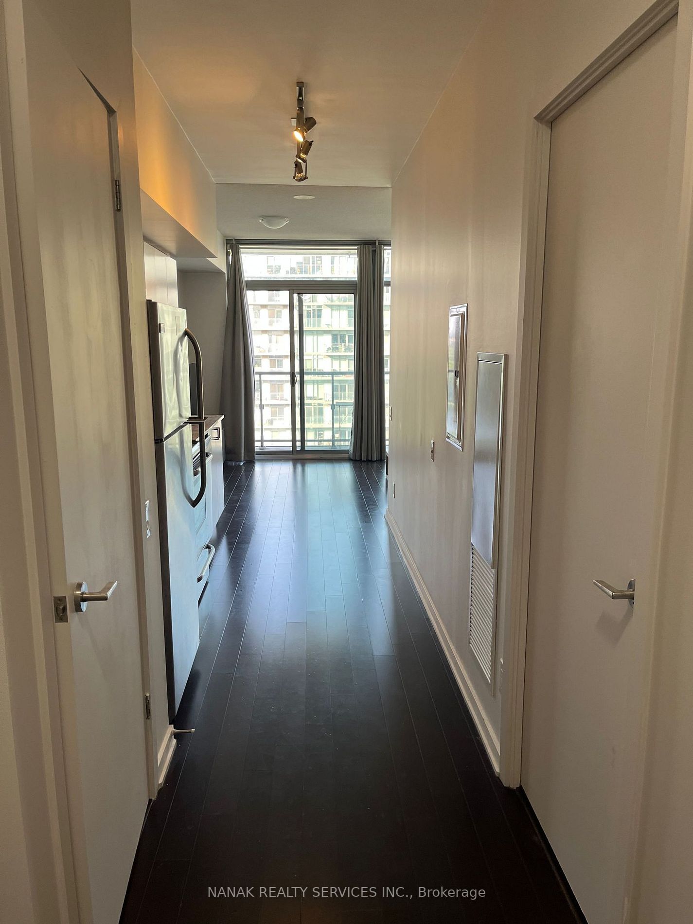 105 The Queensway Ave, #2613
