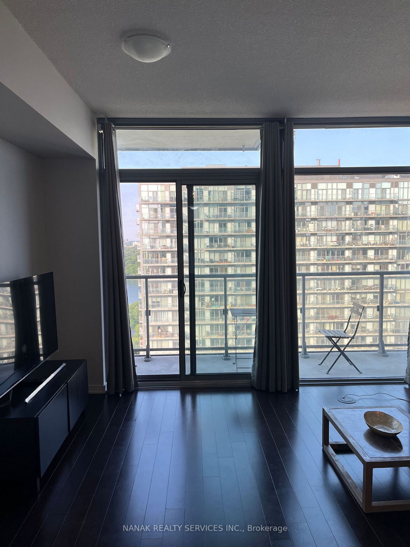 105 The Queensway Ave, #2613