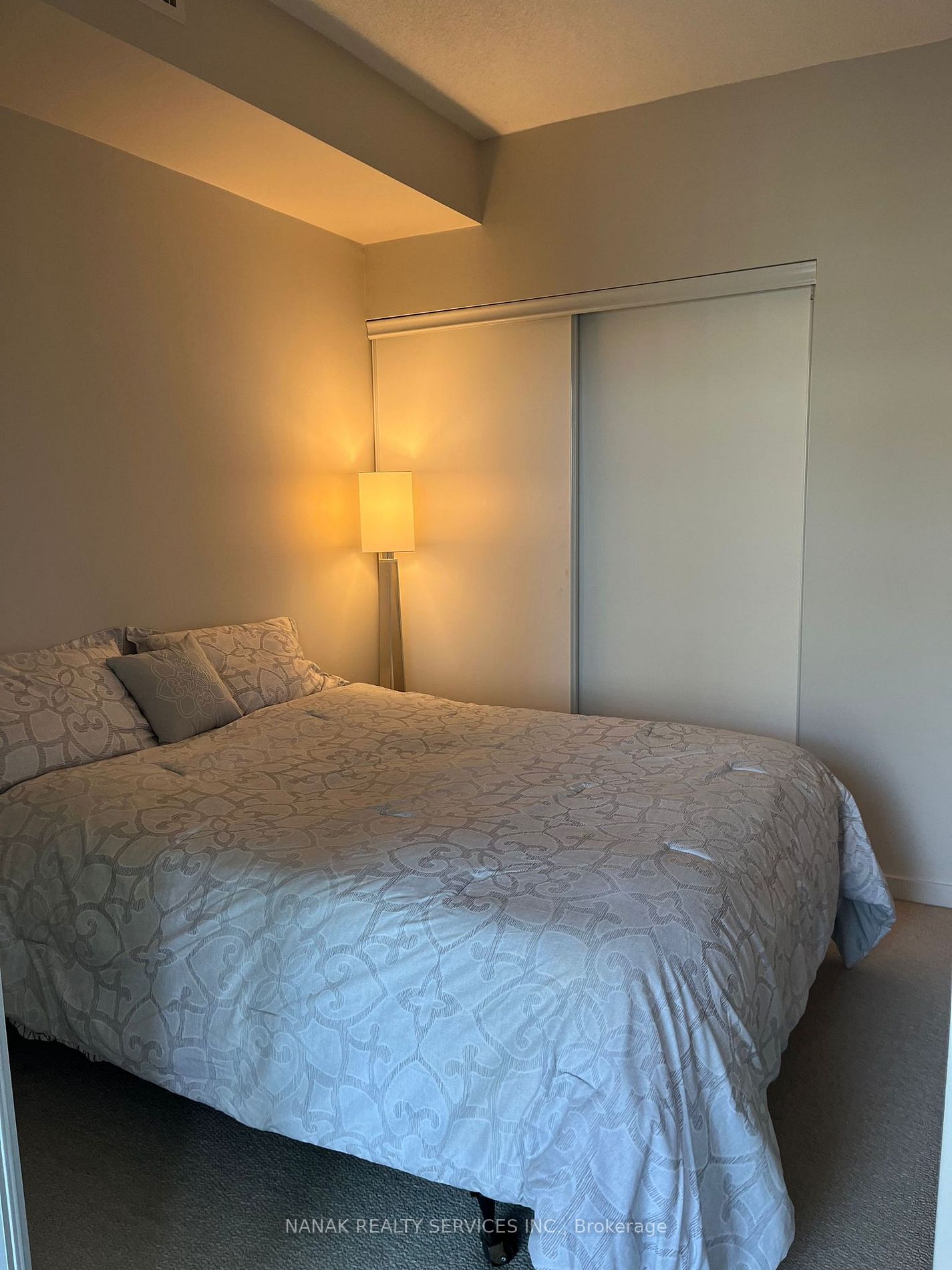 105 The Queensway Ave, #2613