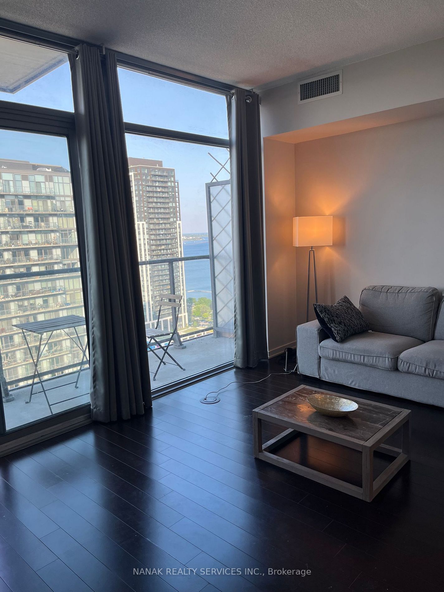 105 The Queensway Ave, #2613