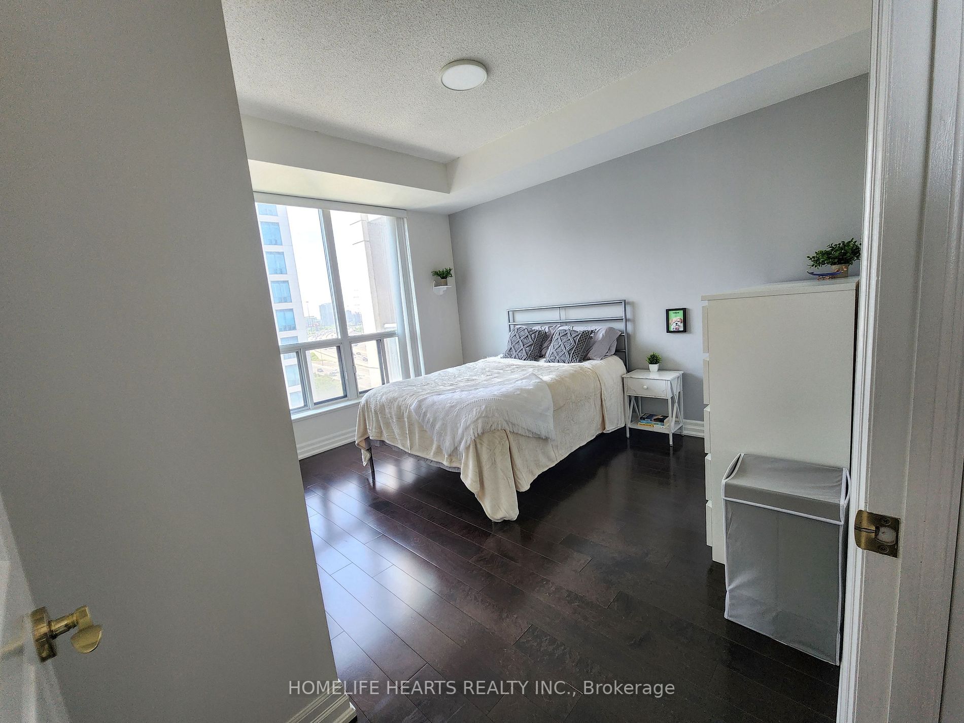 2083 Lake Shore Blvd W, #1212