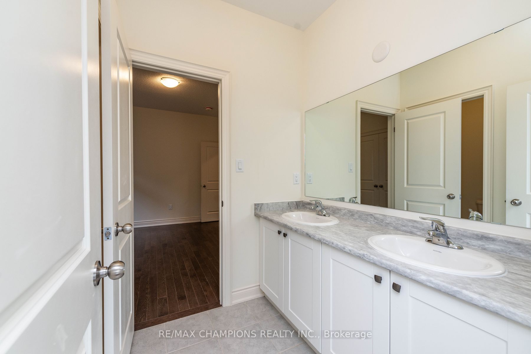 9 Cadence Road