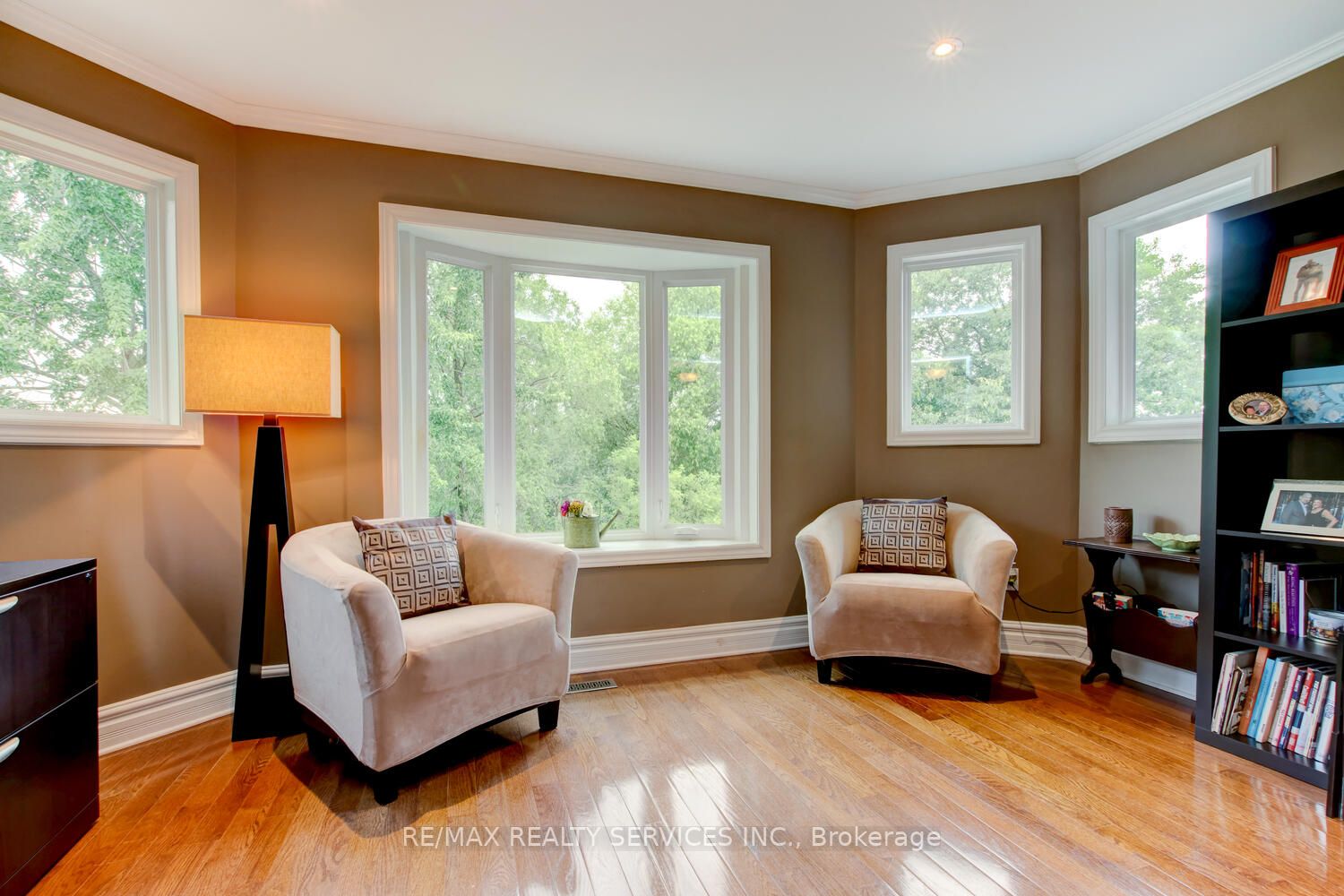 19 Burtree Dr