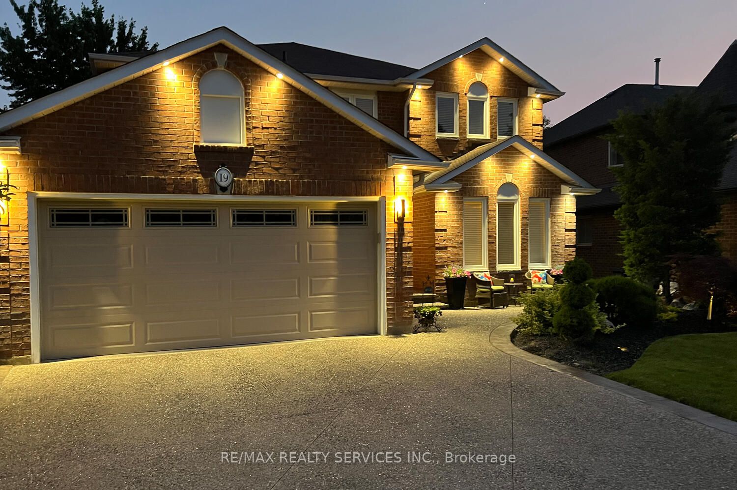 19 Burtree Dr