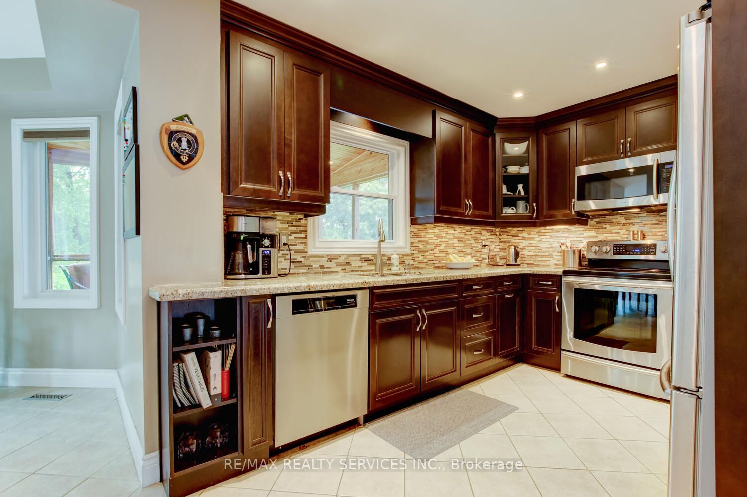 19 Burtree Dr