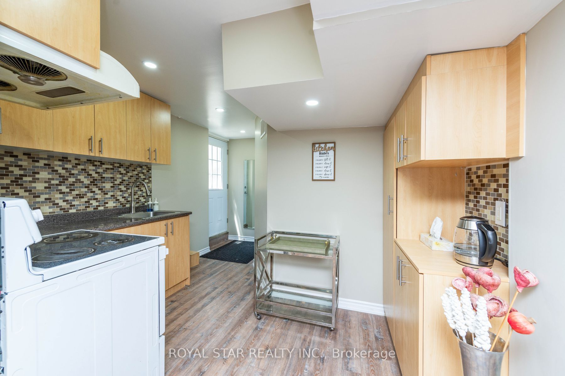 1 Nimrod Crescent