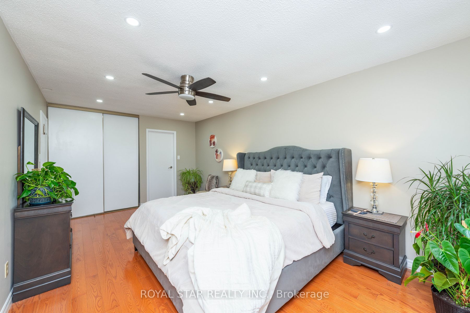 1 Nimrod Crescent
