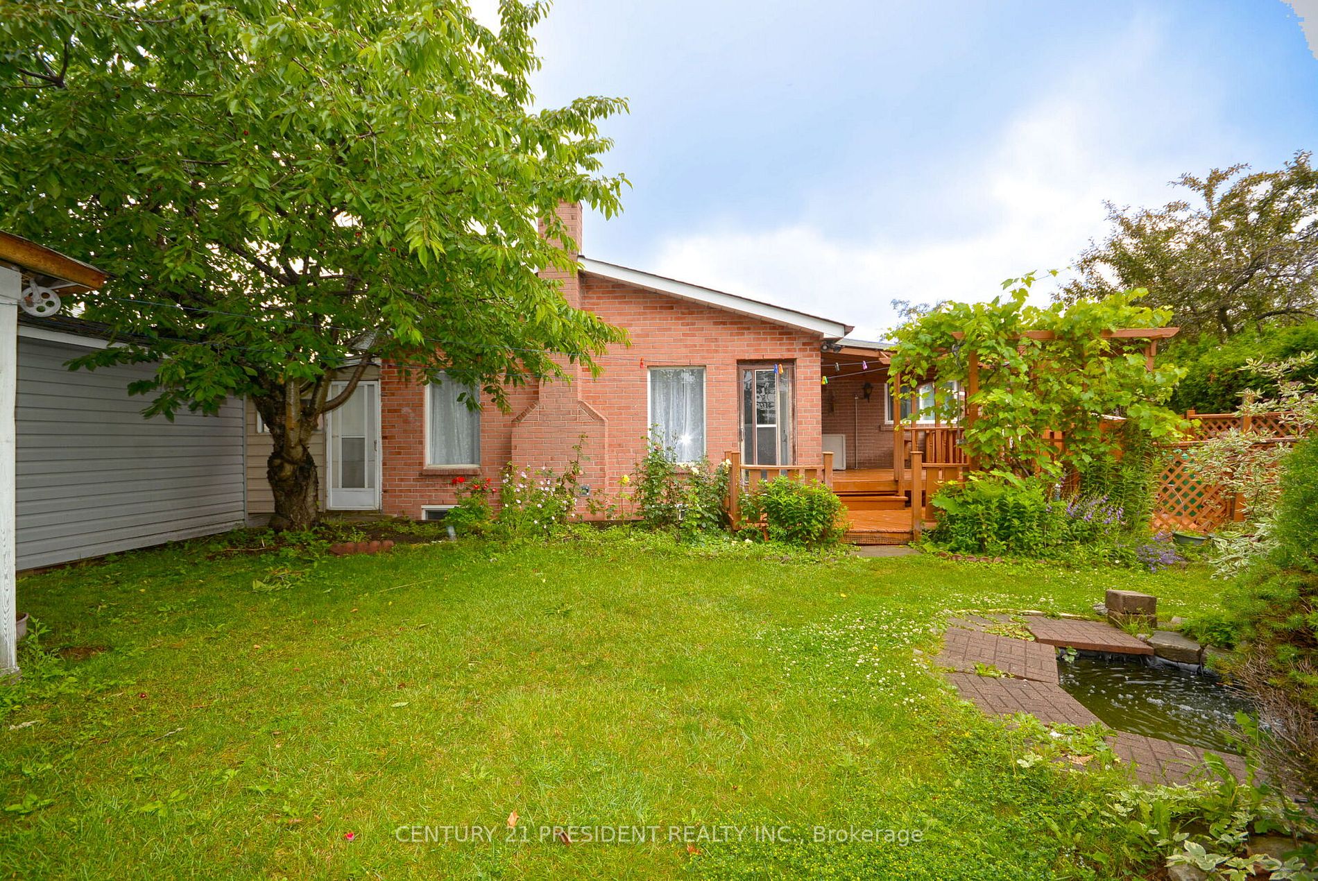 48 Evesham Crescent