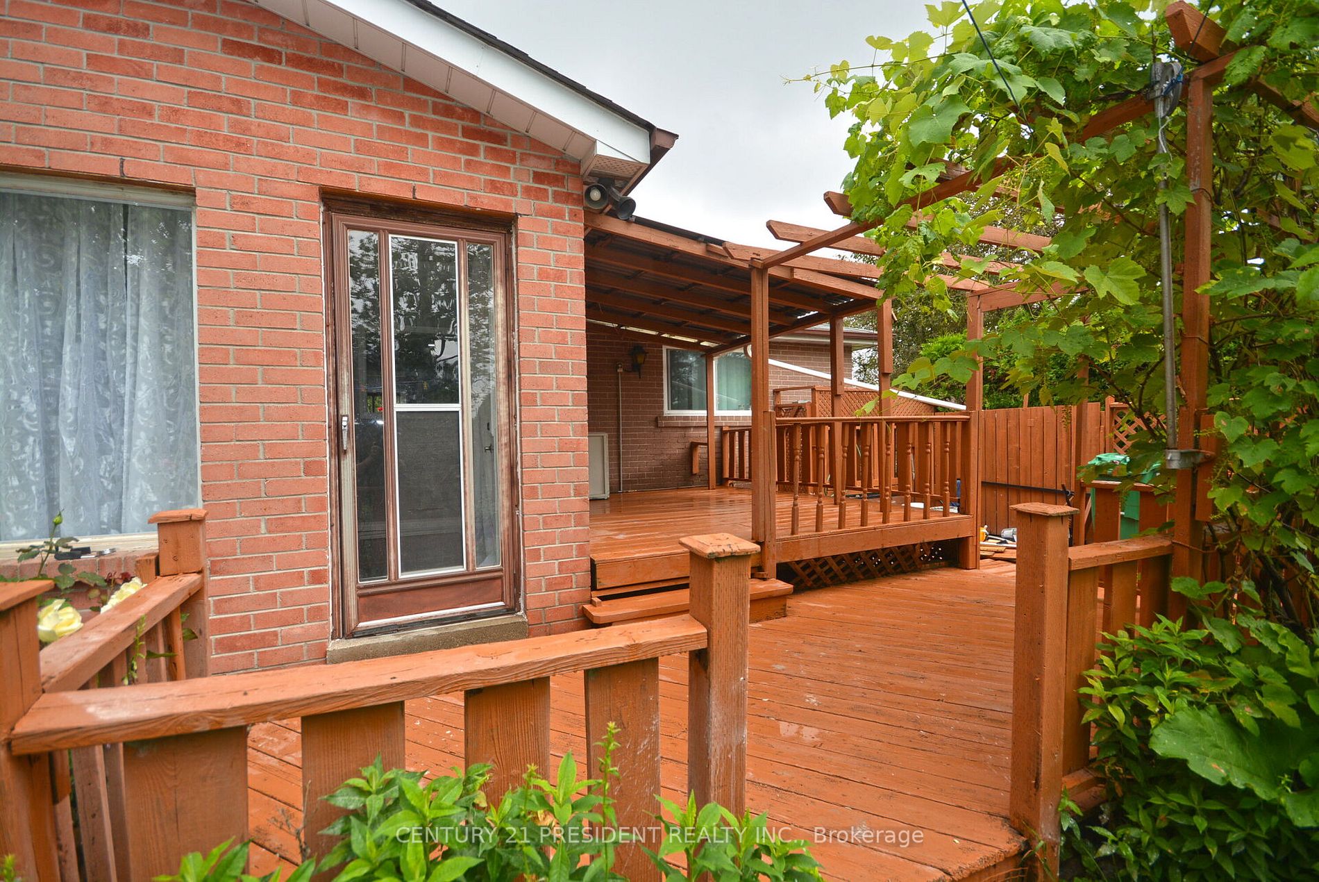 48 Evesham Crescent