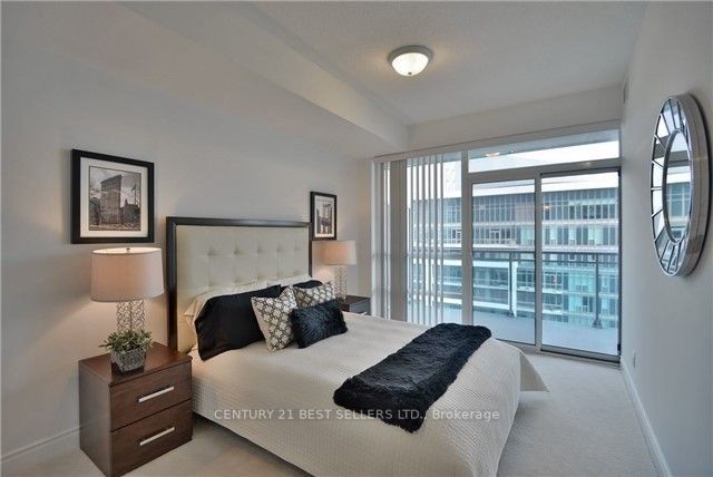 16 Brookers Lane, #2407