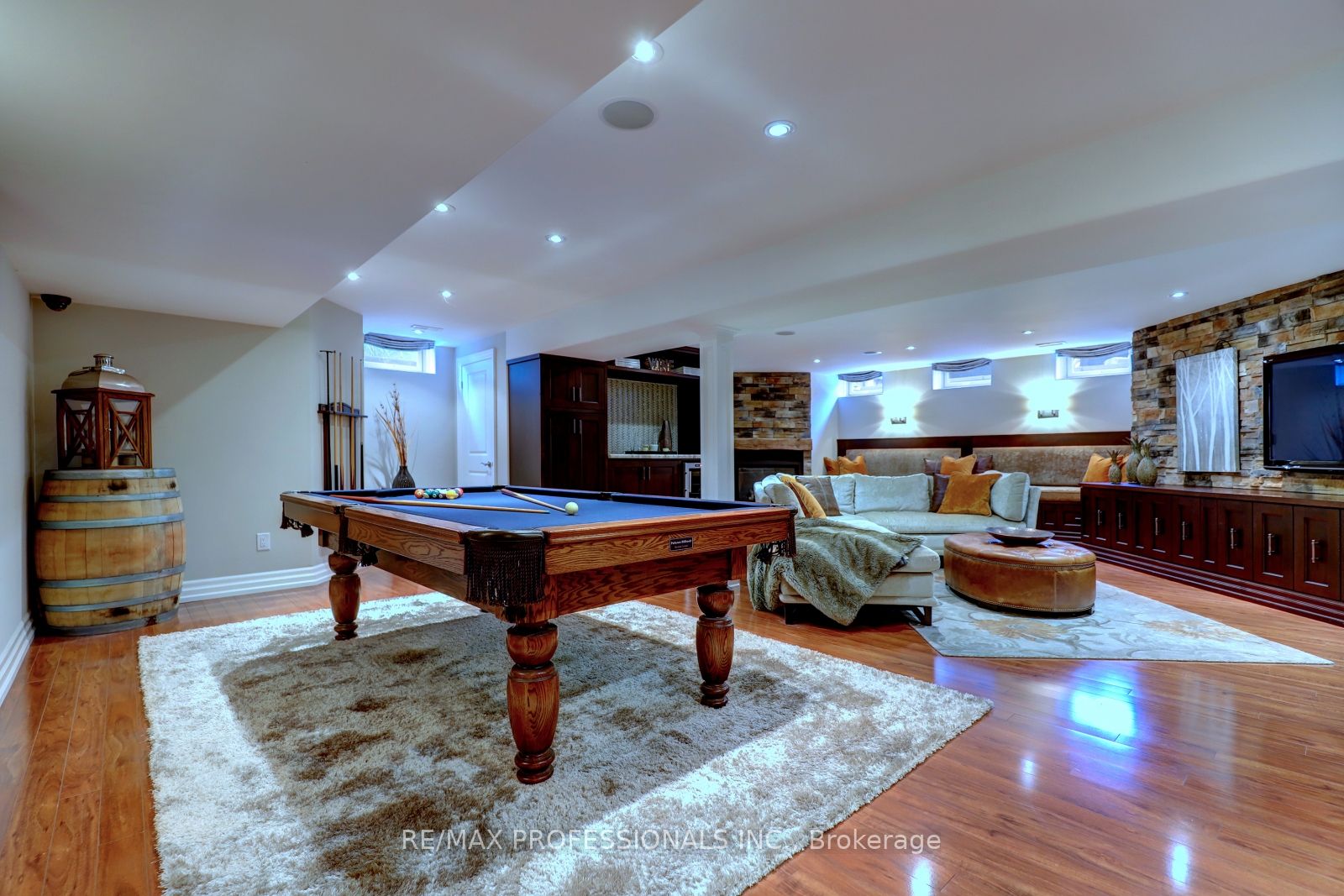 376 Meadow Wood Lane