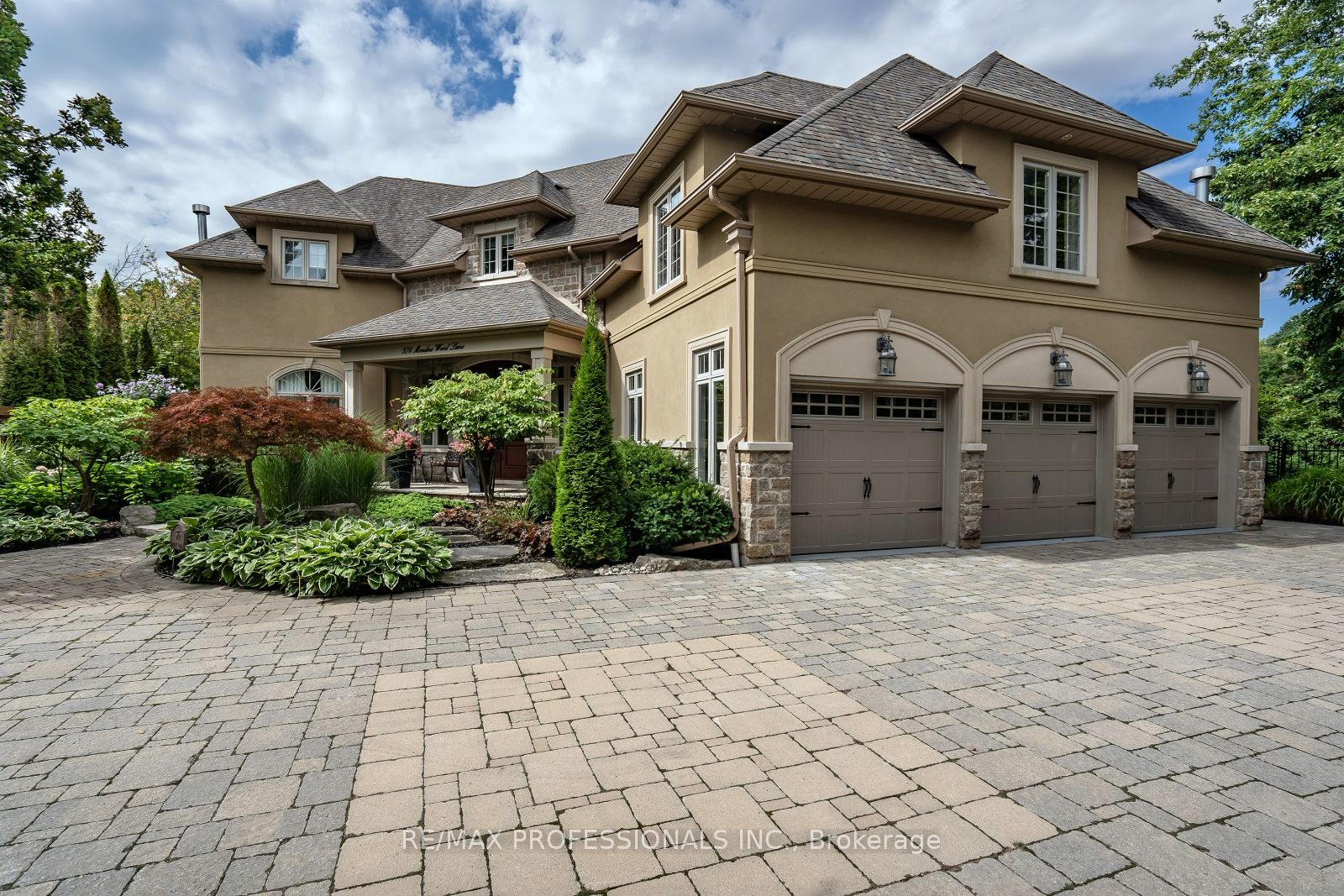 376 Meadow Wood Lane