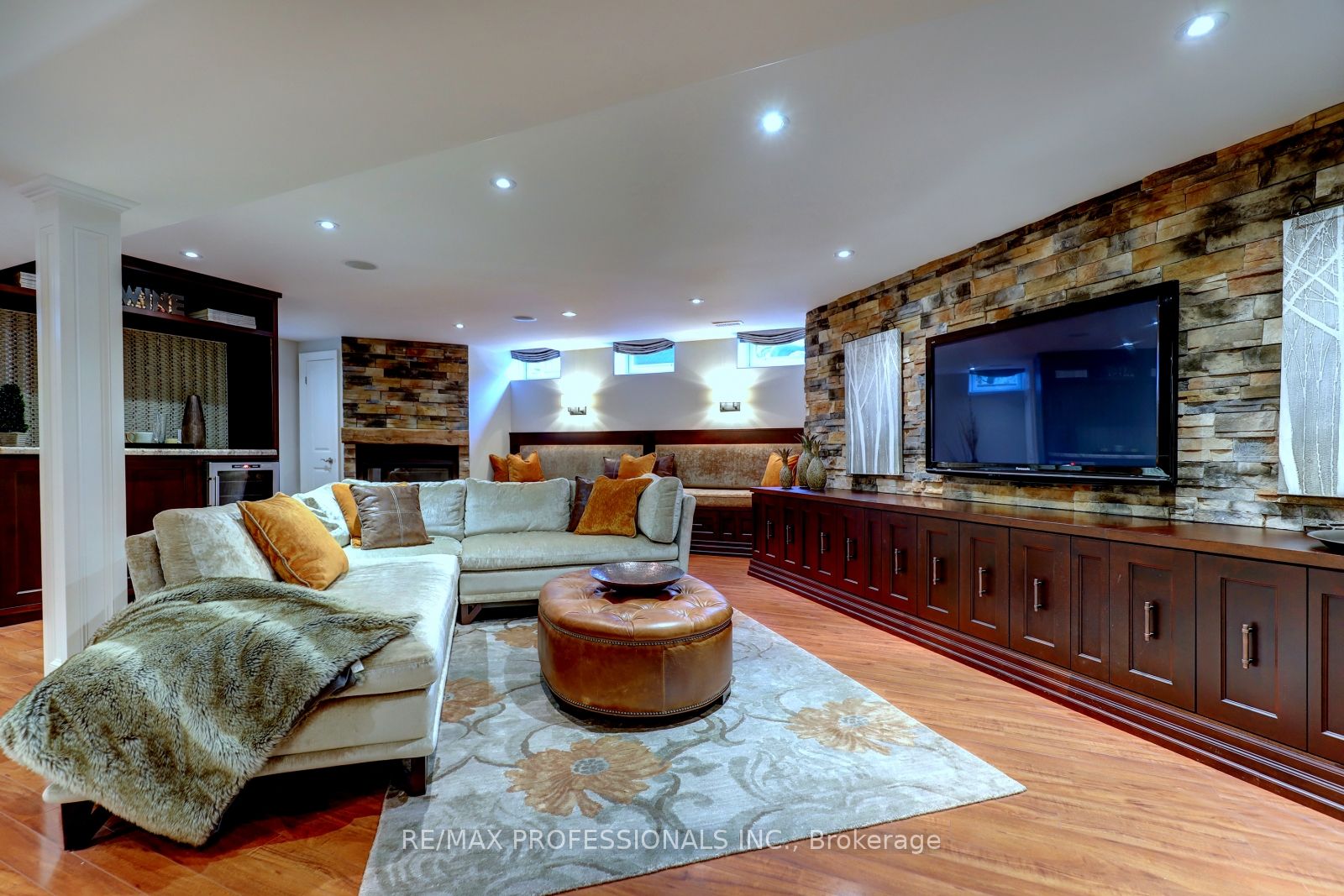 376 Meadow Wood Lane