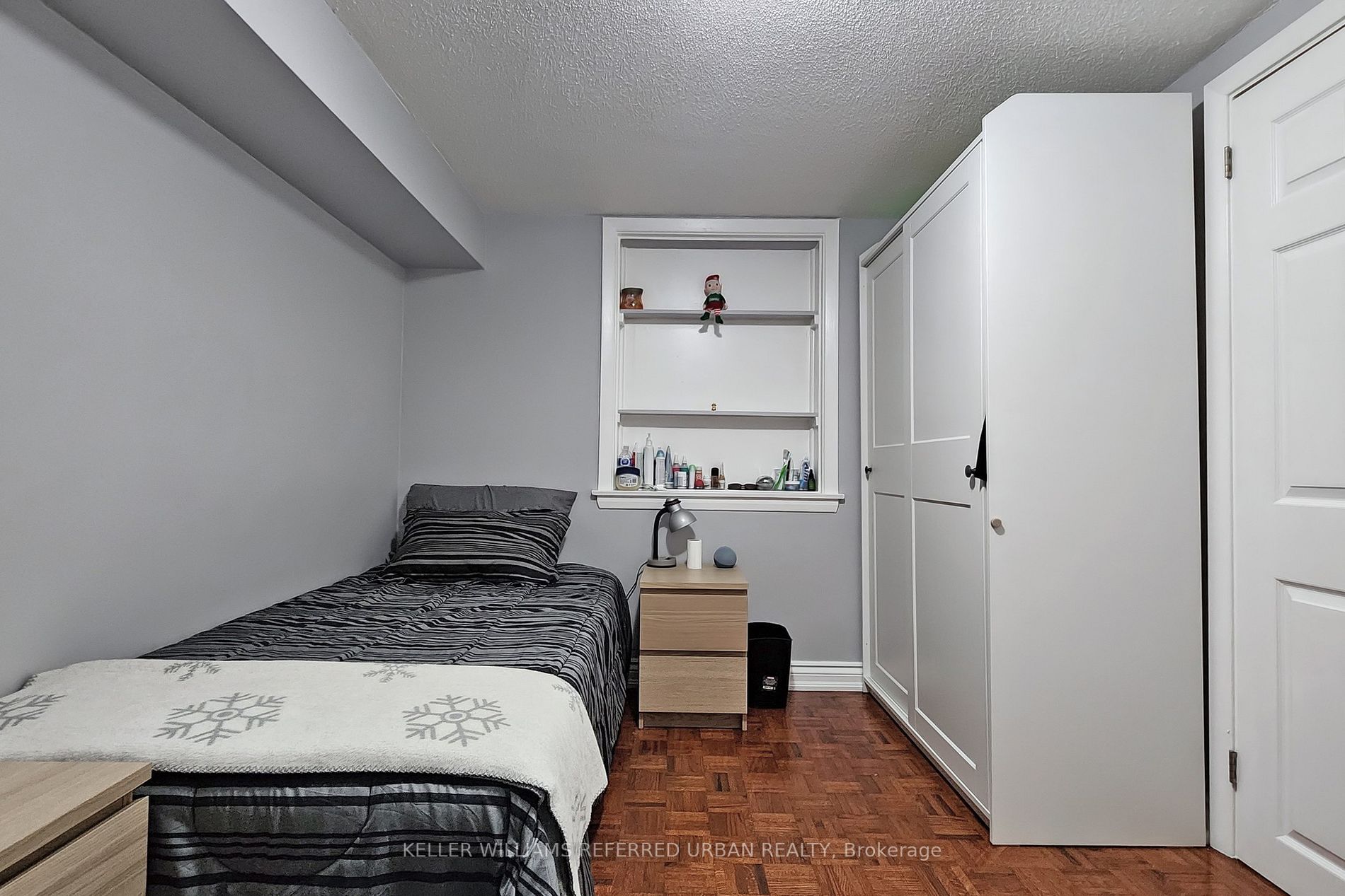 17 Harlton Cres