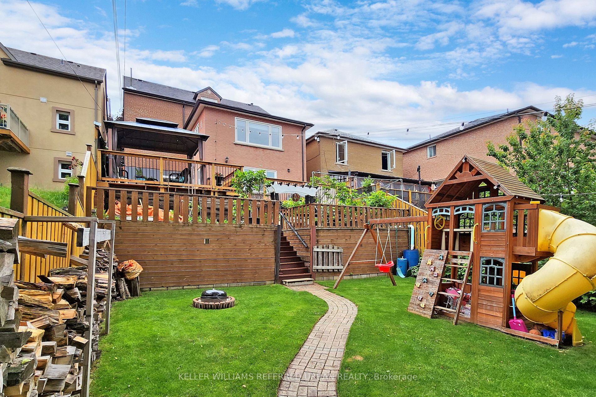 17 Harlton Cres
