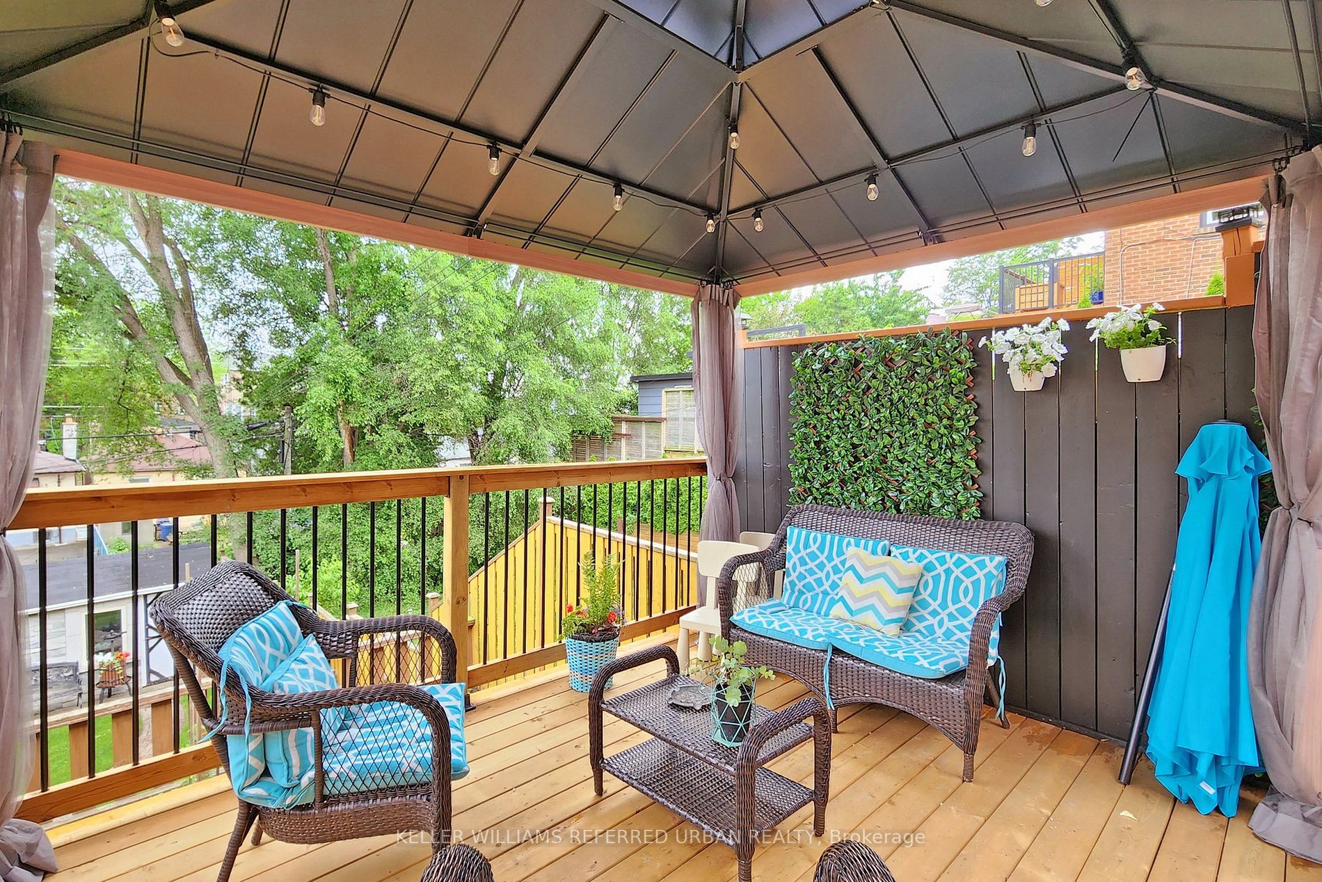 17 Harlton Cres