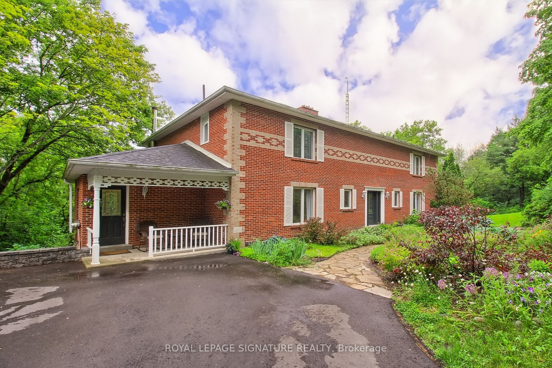 Listing W6623676 - Large Photo # 1