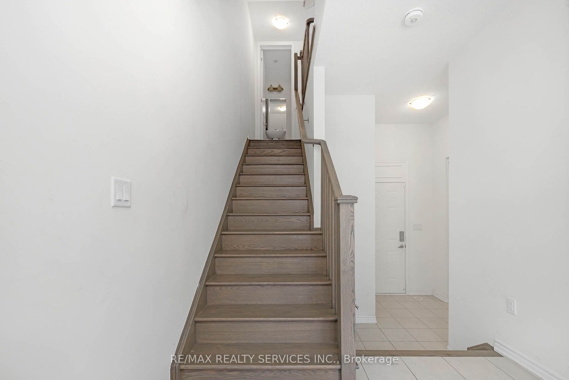 292 Lagerfeld Dr, #30
