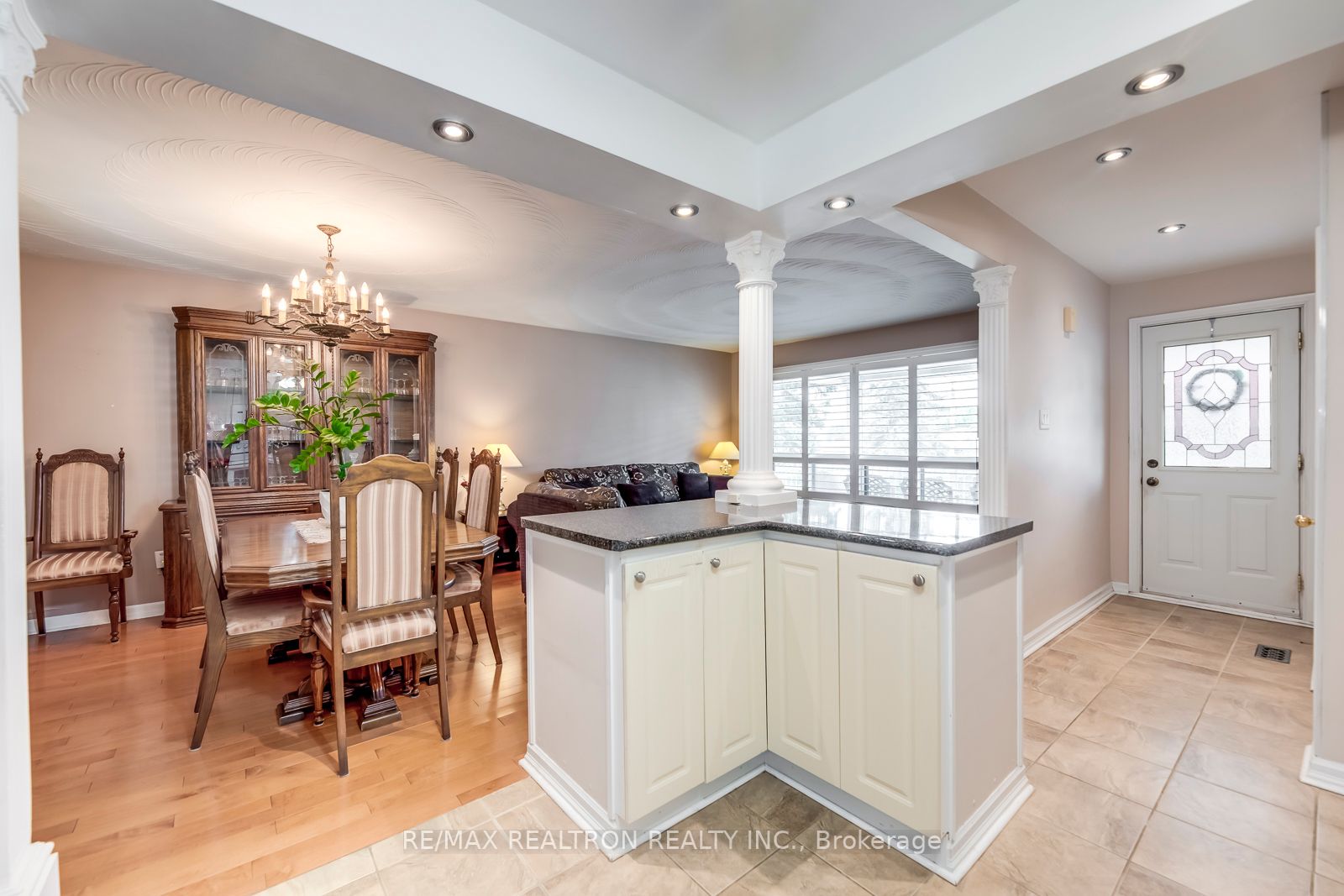 127 Wyndale Dr