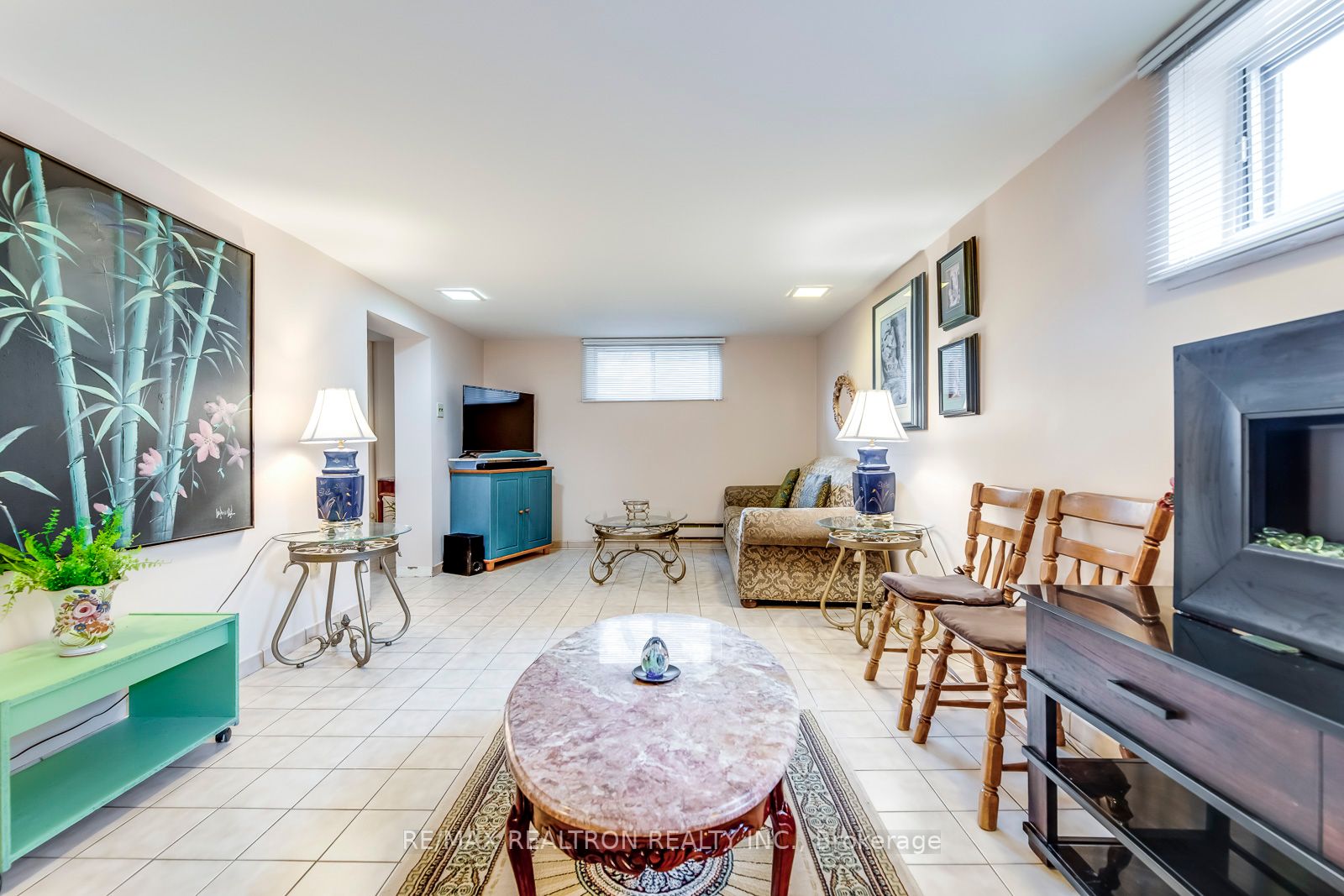 127 Wyndale Dr