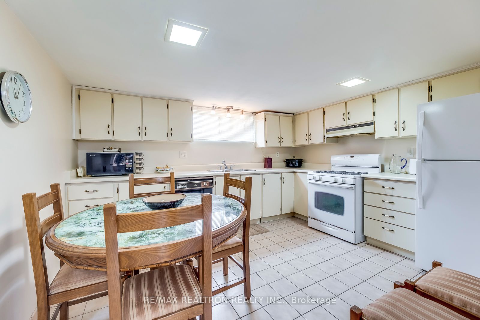 127 Wyndale Dr
