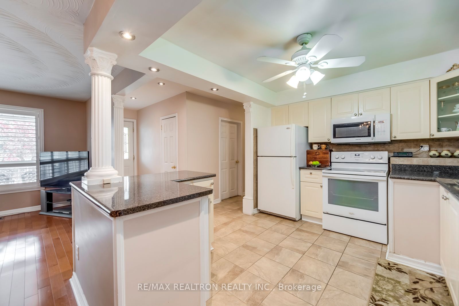 127 Wyndale Dr