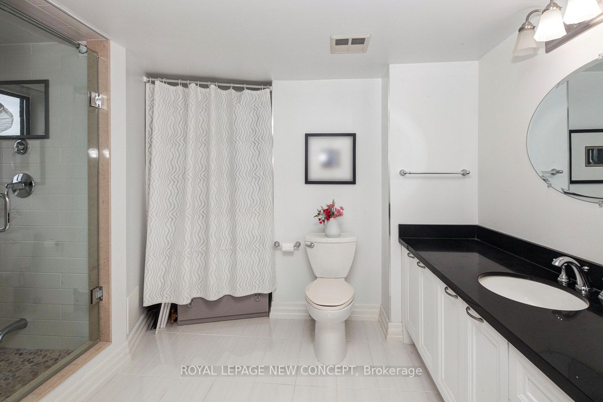 1240 Marlborough Crt, #1001