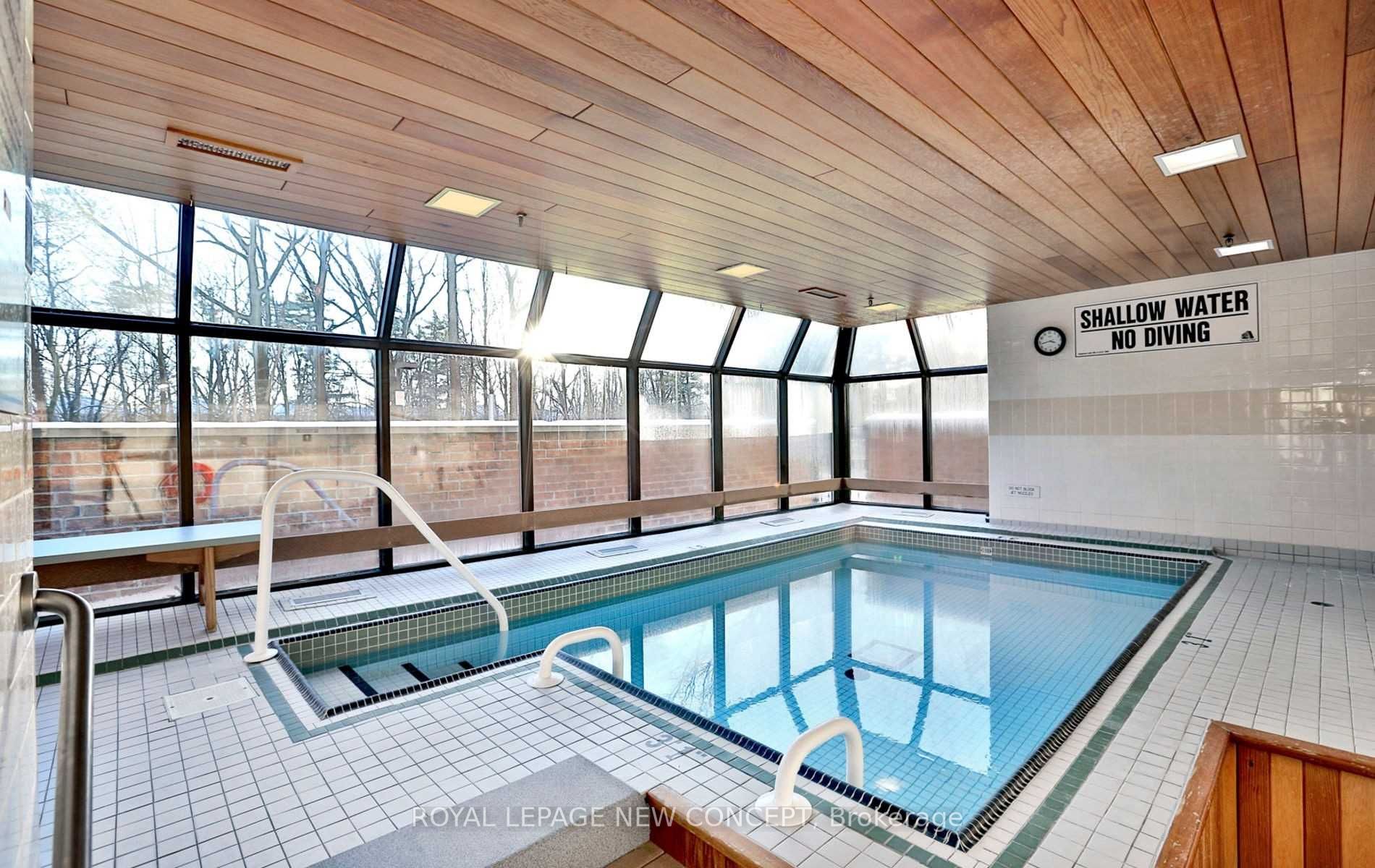 1240 Marlborough Crt, #1001