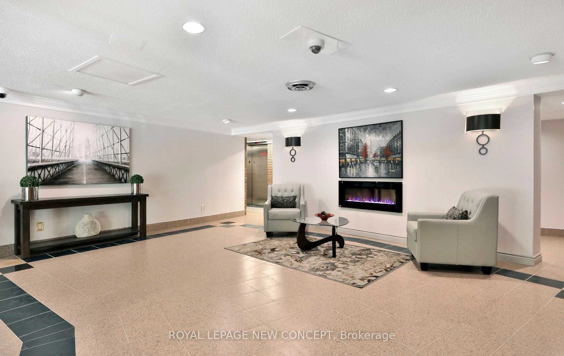 1240 Marlborough Crt, #1001