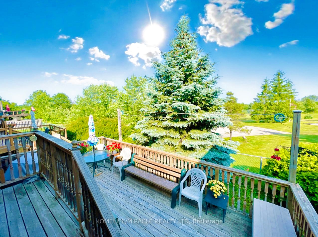246 Howard Crescent