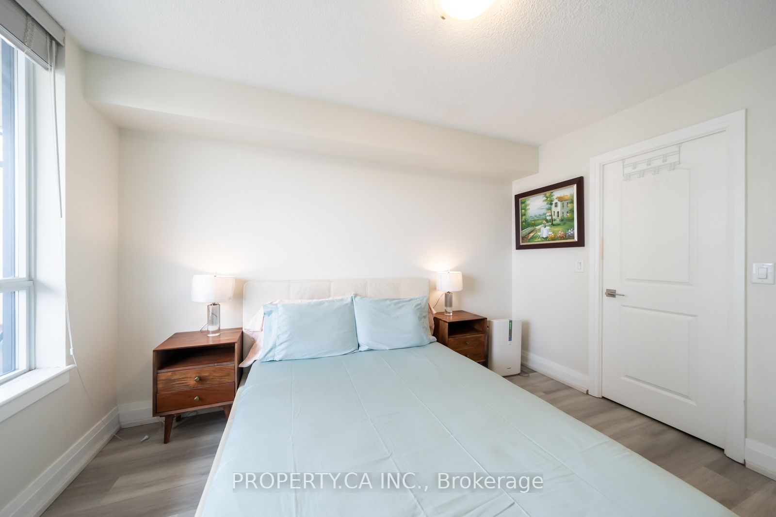 1 De Boers Drive, #604