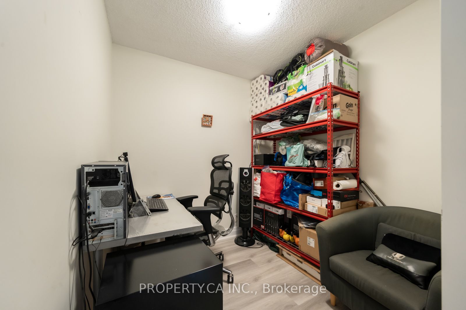 1 De Boers Drive, #604