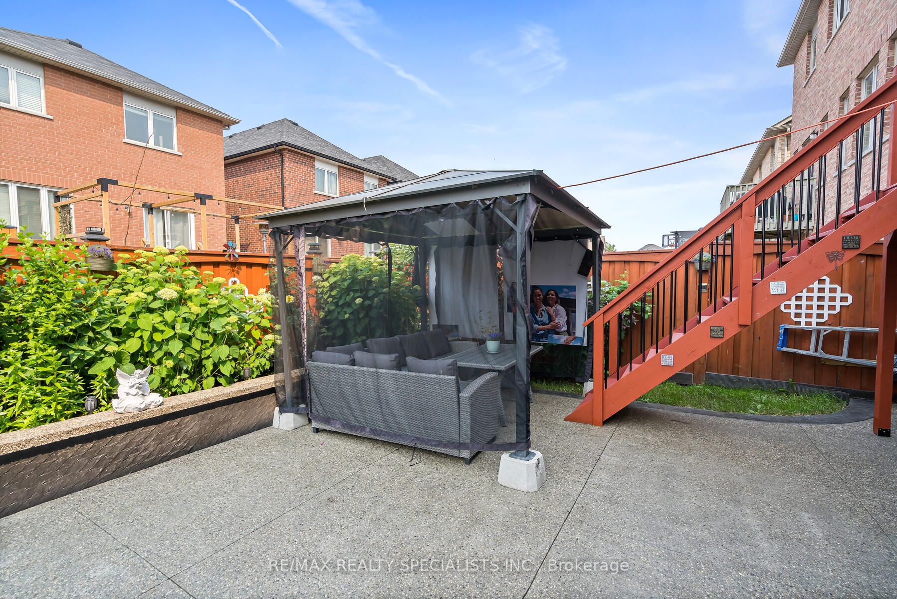 9 Amy Ave