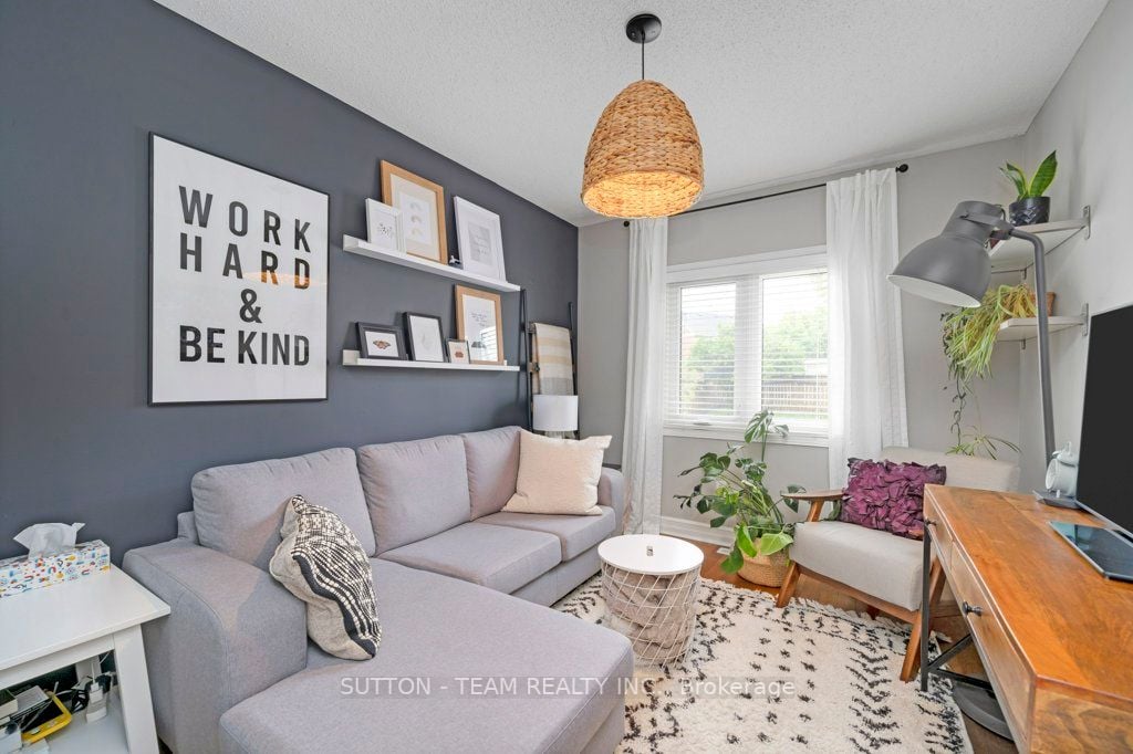 119 Lent Cres