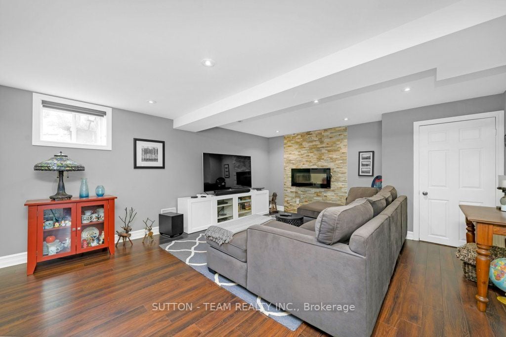 119 Lent Cres