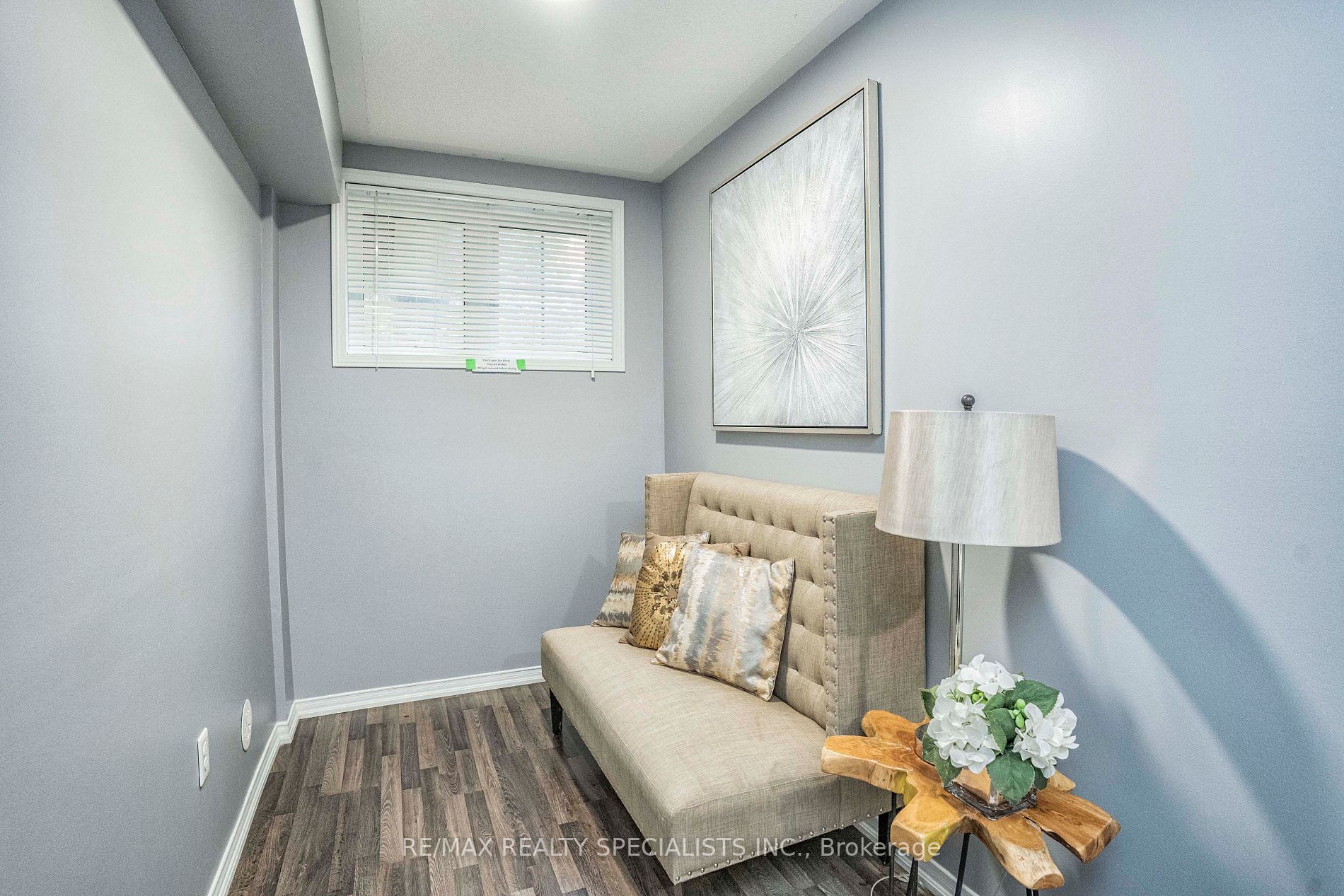 2500 Post Rd, #4