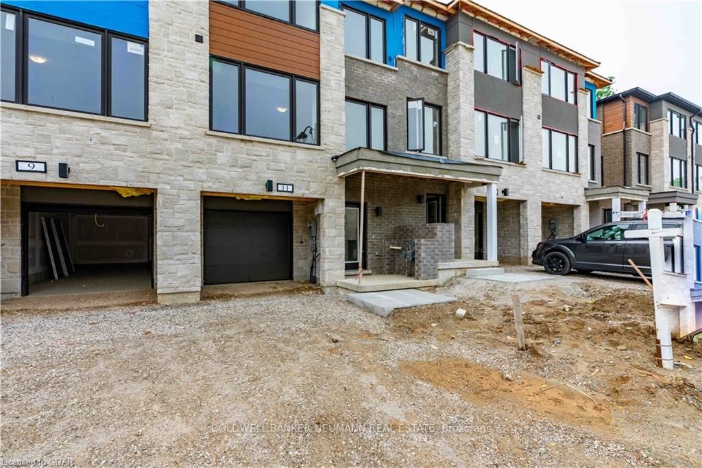 11 Briar Crt