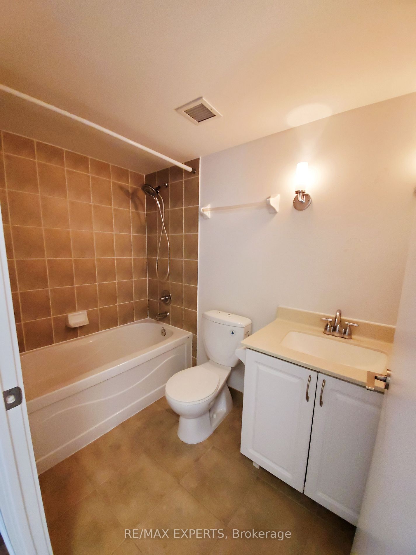 25 Viking Lane, #556