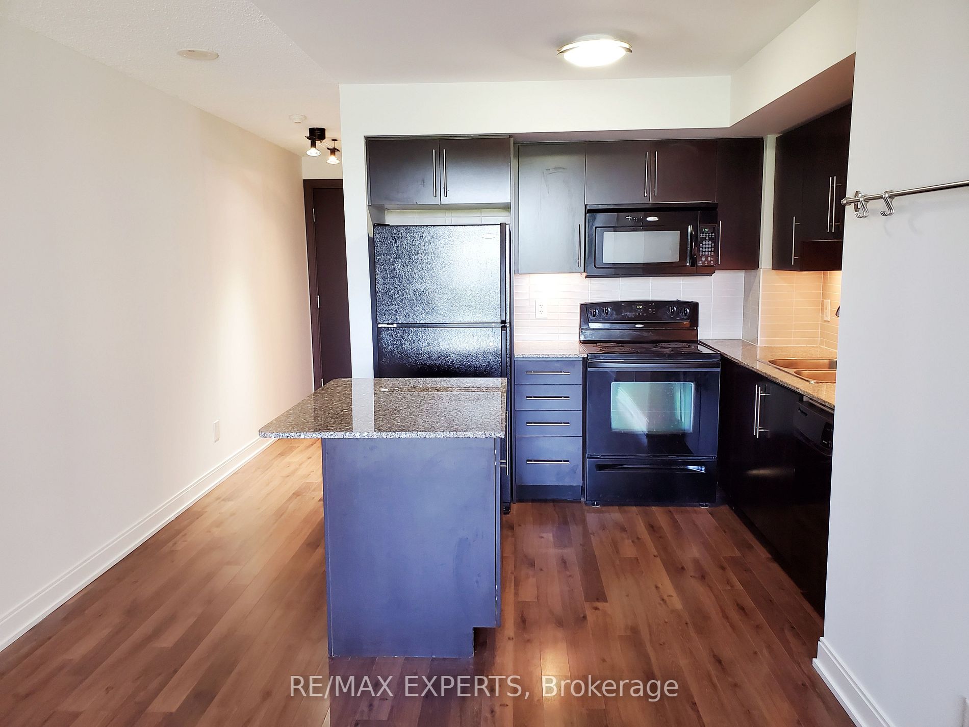 25 Viking Lane, #556