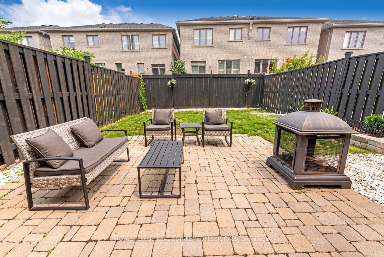 29 Woodcote Crescent