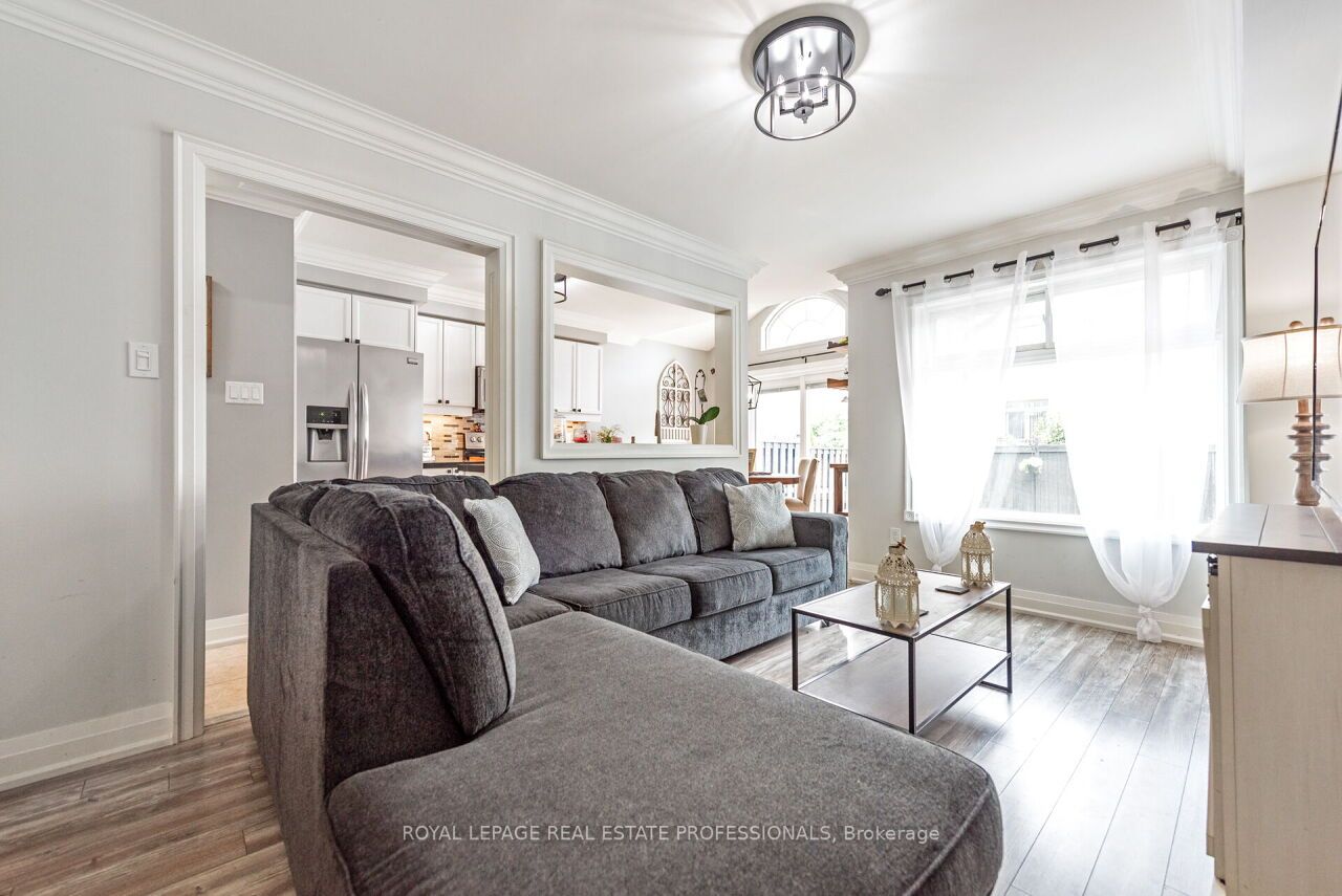 29 Woodcote Crescent