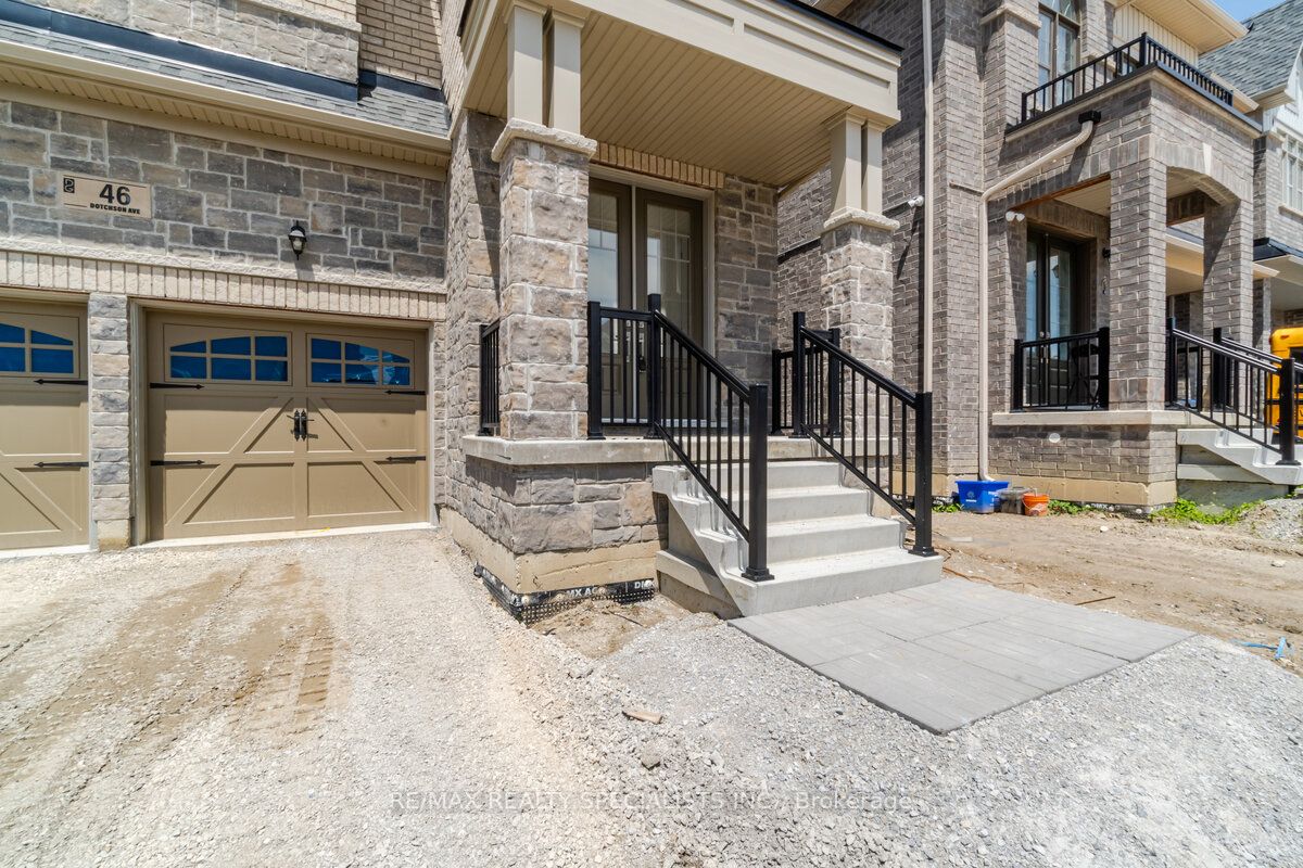 46 Dotchson Ave